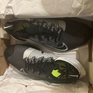 Air Zoom Tempo Next% Flyknit "Black White Anthracite" women’s sneakers